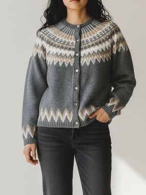 Classic Gray Fair Isle Knit Cardigan Sweater with 5% wool